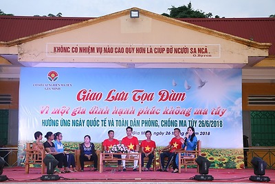 Giao lưu tọa đàm Vì một gia đình hạnh phúc không ma túy 